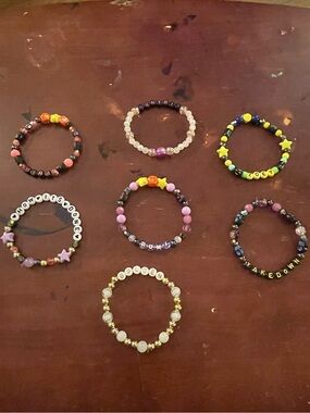 Kpop feeling hunters bracelet set of 7